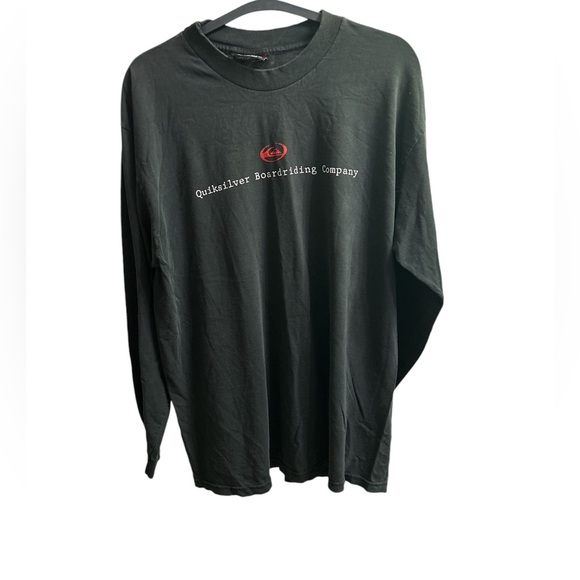 Quicksilver boarding company - Picture 1 of 4